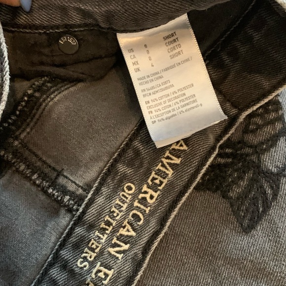 Black Floral American Eagle Jeans🖤 - Picture 3 of 4